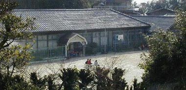 ���쏬�w�Z