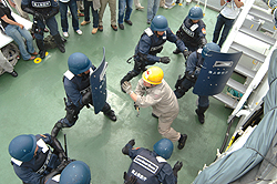 �e���΍�P��