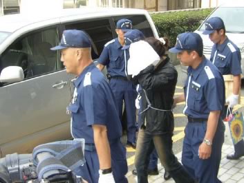 �A�s������^��