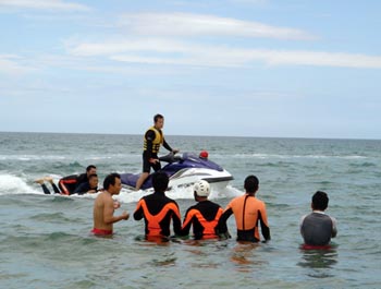 �P���̗l�q