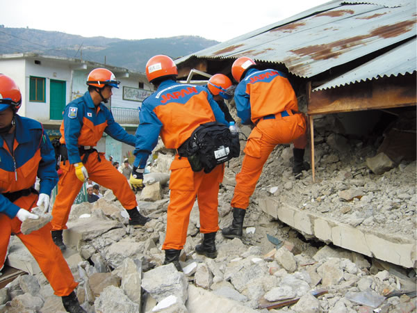 �|�󂵂������̑{�����s���~���`�[��