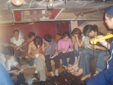 �D���Ŕ������ꂽ���q��