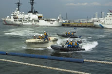 米国コーストガードとの訓練