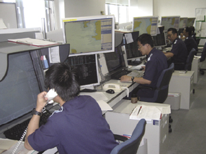 �C���ʃZ���^�[�ɂ�����ǐ�