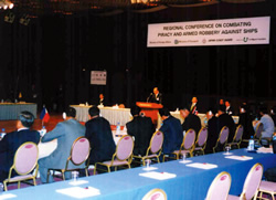 �C���΍􍑍ۉ�c