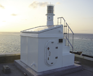 日本最南端にある沖ノ鳥島灯台