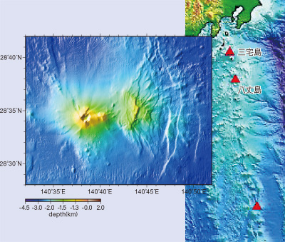 水曜海山の場所と海底地形