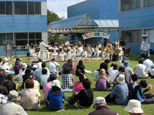 ���y���̃R���T�[�g�`�C�ۃt�F�Ain����`