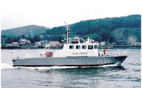 �������u���������v