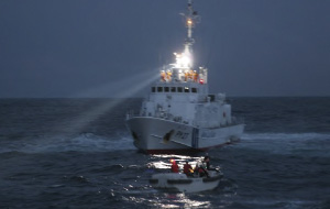 ���ݕ���{�����鏄���D�i����23�N3��16���A�{�Îs�̖k�k��19km�A�����D�u�悵�́v�j