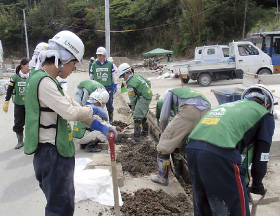 �C��ۈ����̗��A��Вn�Ń{�����e�B�A����!!2