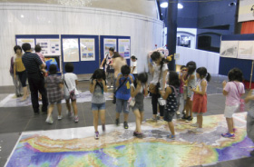 ��яo���C��n�`�ɋ����ÁX�̎q�ǂ�����