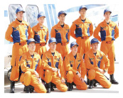 �@���~��m������