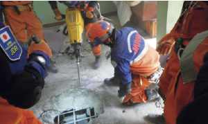 �l�p�[���ɔh�����ꂽ���ۋً}�������iJICA�񋟁j