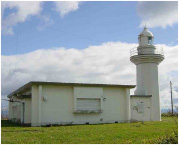 最後の放送を行った焼尻島灯台