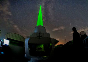 レーザー観測風景