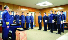 ���o�C���R�[�|���[�V�����`�[��������