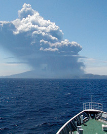 ���Ύ��̕����̗l�q�i���ʑD�u��m�v�ɂĎB�e�j