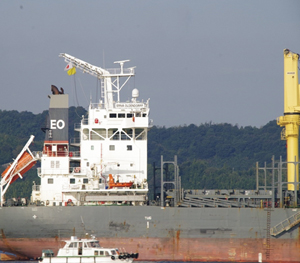 �}�X�g���܂�Ȃ������ݕ��D�̏�