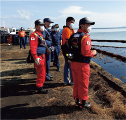 ���ۋً}������