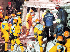 ���ۋً}������