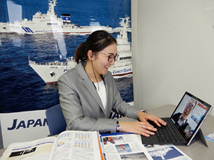 �I�����C��������̗l�q