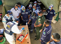 �@���h����