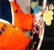 �w���R�v�^�[����̍~�����@��