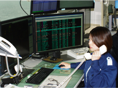 �C���ʃZ���^�[�^�p�ǐ���