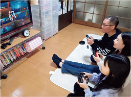 �d���̗l�q