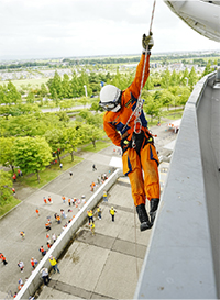 機動救難士の降下訓練