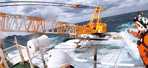 �@���~��m����g��8���S�����~��2