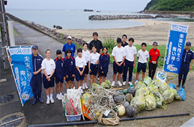 �n�撆�w�Z�Ƃ̊C�l���|����