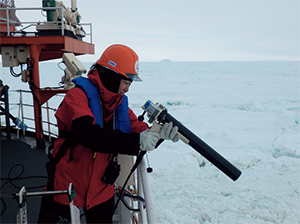 �����������E�����E�[�x�ϑ�