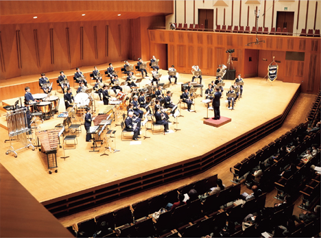 ������t��