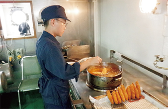 �������K