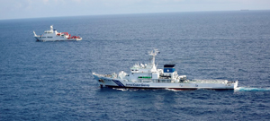 �O���C�m�����D�ɒ��~�v�����s�������D