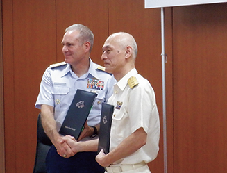 �ߘa4�N �t������������