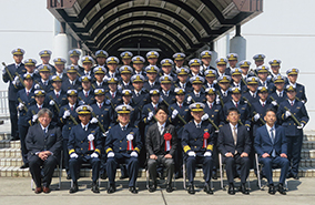 �C��ۈ���w�Z���Ɛ��ƒ��썑�y��ʑ�b�ɂ��L�O�B�e