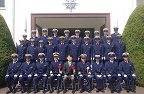 �C��ۈ��w�Z���Ɛ��ƒ��썑�y��ʑ�b�ɂ��L�O�B�e